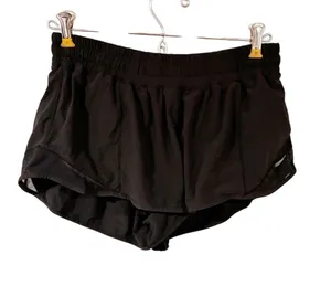 Lululemon Hotty Hot Low-Rise Lined Short 2.5" Black Athletic Size 8 thumbnail 1