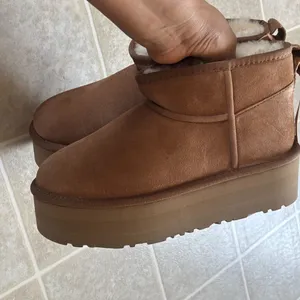 Mel&Syd 100% Australian Sheepskin Ultra Mini Boots for Women thumbnail 7