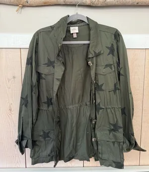 Knox Rose Button-Up Shirt thumbnail 1