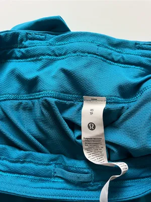 lululemon athletica Fast & Free High-Rise Classic Fit Split Short 3” - XS Blue thumbnail 4