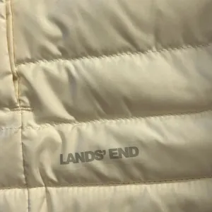 Lands’ End Women's Ivory Down Puffer Vest Size L Petite Lightweight‎ Casu… thumbnail 9