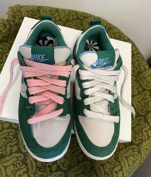 Nike Dunk Low Disrupt 2 "Malachite" Sneakers DH4402-001 Women's Size 8 thumbnail 1