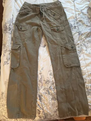 Olive Green Cargo Pants with Multiple Pockets thumbnail 3