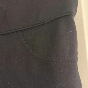 ✨Quince Ultra-Stretch Skinny Black Sz Small Pants✨ thumbnail 5