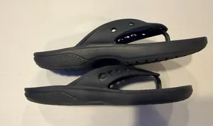 Crocs | Baya II flip-flop shoes. Size: Men-5, Women-7. thumbnail 9