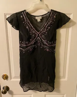 Motherhood Maternity Sequin chiffon top size L thumbnail 1