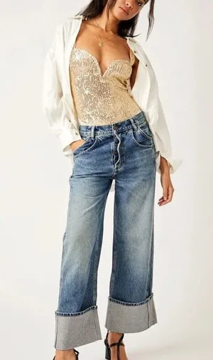INTIMATELY FREE PEOPLE Sparks Fly Iridescent Gold Shimmery Sequin Bodysuit Sz M thumbnail 1