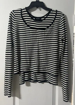 Heyson Black and White Striped Long-Sleeve Tee thumbnail 1