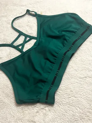 VS PINK Active Green & Black Ultimate Strappy Back Sports Bra Size Small thumbnail 12
