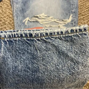 American Eagle Curvy Mom Jeans NWOT Distressed high rise long length thumbnail 6