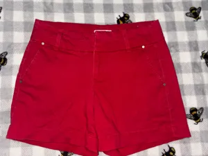 Red short Size 4 thumbnail 1