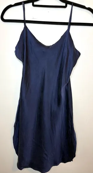 Vintage Victoria’s Secret Gold Label 100% Silk Navy Slip Dress S 90s thumbnail 1