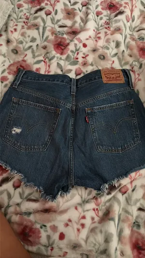 Levi’s Jean Shorts thumbnail 2