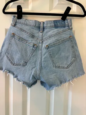 Abercrombie “the mom short” thumbnail 2