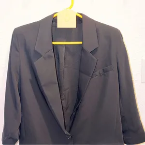 Express Women's Classic Black Suit Jacket thumbnail 2