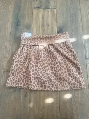 PINK Victoria's Secret Skirt thumbnail 3