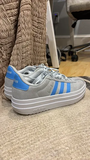 Adidas Sneakers Women’s thumbnail 3