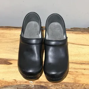 Dansko Black Leather Clogs‎ size 40/US 9.5-10 B83 thumbnail 4