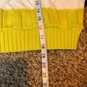 Kendall‎ & Kylie Color Block Cable Knit Cropped Sweater Small White Black Yellow thumbnail 5
