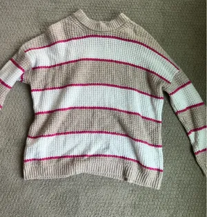 American Eagle Striped Sweater thumbnail 1
