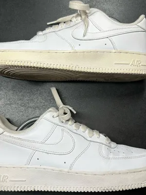 Nike Women’s Size 10 White Air Force 1 '07 Shoes thumbnail 2