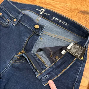7 For All Mankind Gwenevere Jeans Size 27 thumbnail 5