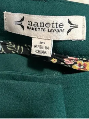 Nanette Lepore green pants in a size 16 thumbnail 2