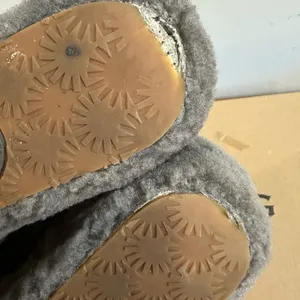 UGG Gray FLUFF  YEAH SLIDE thumbnail 6
