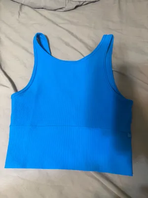 Lululemon tank  thumbnail 2
