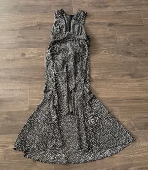 Lulu's Black Floral Pattern Sleeveless Maxi Dress, Size Small thumbnail 1
