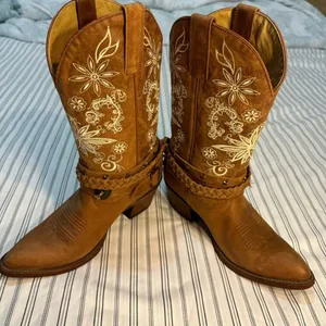 Shyanne Cowgirl Leather Boots Size 8.5 B thumbnail 3