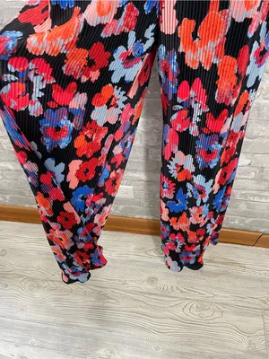 Dee Elly Pleated Floral Wide-Leg Jumpsuit in Black with Red & Blue Flowers thumbnail 2
