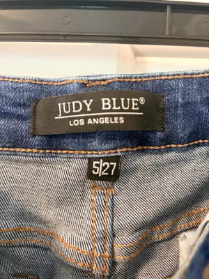 Judy Blue Jeans Cropped Straight thumbnail 3