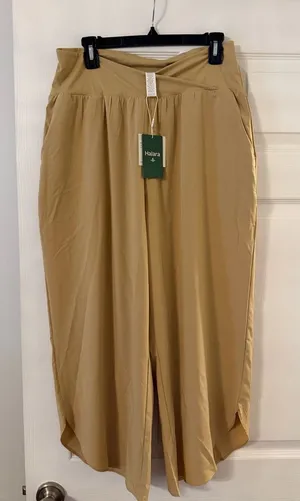 HALARA Tan High-Waist Wide Leg Pull-On Pants size L brand new inseam 24” thumbnail 1