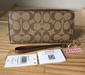 Coach Wallet thumbnail 2