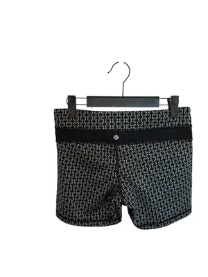 Lululemon Tri Geo Silver Spoon Black Groove Shorts thumbnail 2