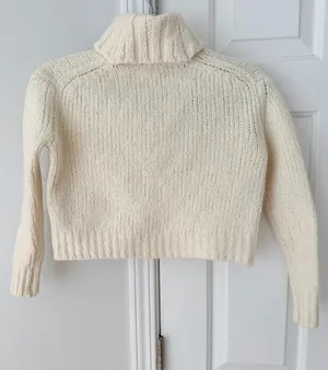 J.Crew Cream Turtleneck Cropped Sweater in Textured Wool Yarn, Size XXS thumbnail 4