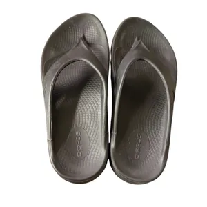 Oofos Ooriginal Thong Recovery Sandals Comfort Flip Flop- Black 2.0 size 8 thumbnail 4