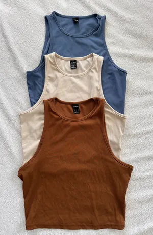 3  Ribbed Crop Tanks thumbnail 1