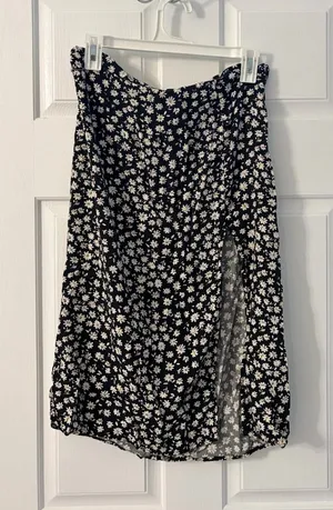 Divided Floral Print A-Line Skirt - Black & White thumbnail 1