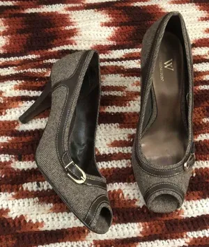 Worthington Office Siren Core Brown Plaid Hereingbone open peep toe heels pumps buckle -7M Great condition thumbnail 1