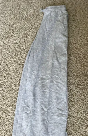Hennes & Mauritz Wide Leg Sweatpants thumbnail 1