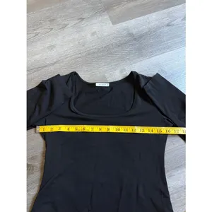 Scoop Neck Black Bodysuit Stretchy Medium Long Sleeve Minimalist Classic thumbnail 8