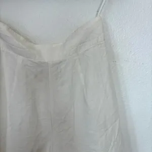 A Byer Vintage 80’s White High Waist Preppy Flowy Pearl Button Shorts thumbnail 9