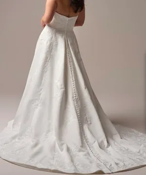 Maggie Sottero Wedding Dress White Size 10 thumbnail 3