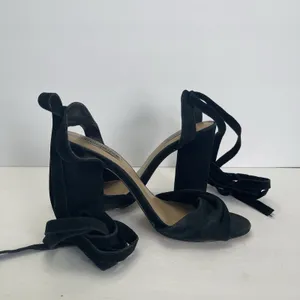 Steve Madden Clary Black Suede Sandals‎ Tie Ankle Strap Heel Womens 9.5 thumbnail 6