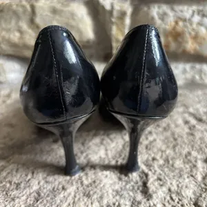 STUART WEITZMAN Black Patent Leather Peep Toe Ribbon Bow Pumps Heels 7.5 thumbnail 5
