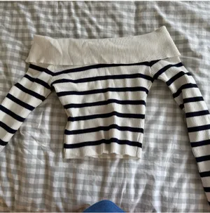 Edikted ELIA KNITTED FOLD OVER CROP TOP thumbnail 2