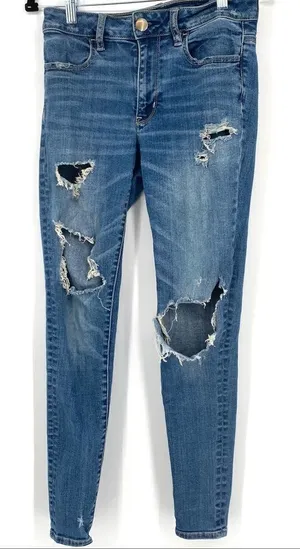 American‎ Eagle Super Stretch High Waist Jegging Size 4 Distressed and destroyed thumbnail 1