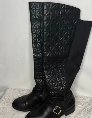 Torrid Quilted black knee high wide calf zip up boots sz 6 thumbnail 1